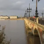 Sympa Entree Independante Pres Bordeaux 10kms Tresses